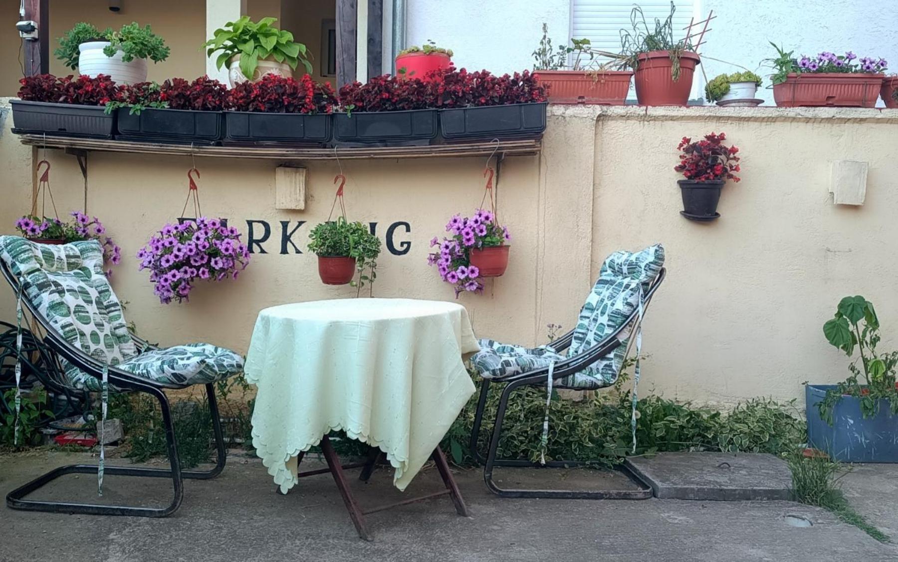 Guest house Mirijevski Konak Belgrado Buitenkant foto