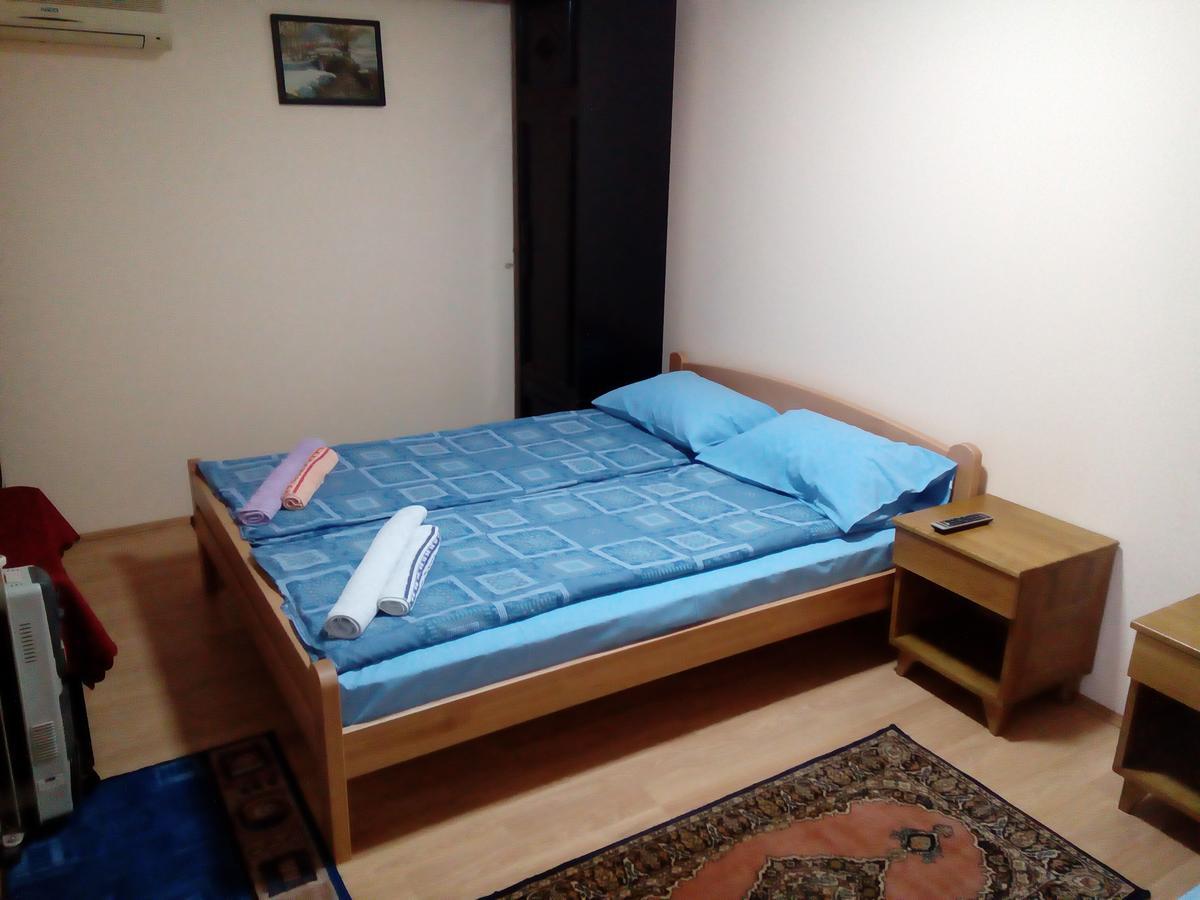 Guest house Mirijevski Konak Belgrado Buitenkant foto