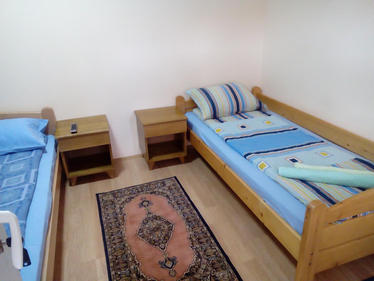 Guest house Mirijevski Konak Belgrado Buitenkant foto